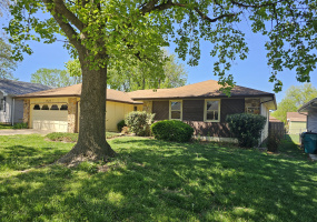1727 Winchester, Springfield, Missouri 65807, 4 Bedrooms Bedrooms, ,2 BathroomsBathrooms,Residential,For Sale,Winchester,1009