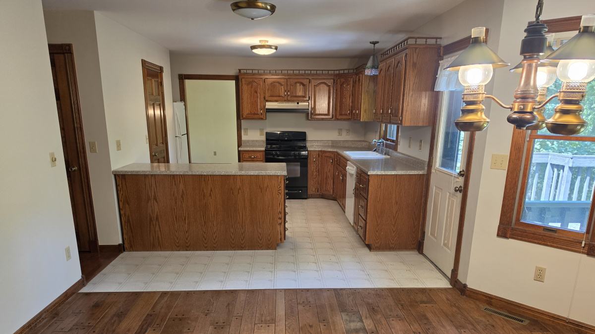 1112 State Hwy KK, Fordland, Missouri 65652, 3 Bedrooms Bedrooms, ,2 BathroomsBathrooms,Residential,For Sale,State Hwy KK,0,962016